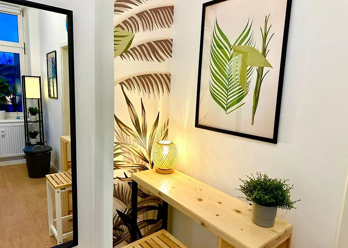 Dschungel Apartment, Netflix, Sonos, Nahe Messe Düsseldorf, Helios Klinik, Innenstadt *