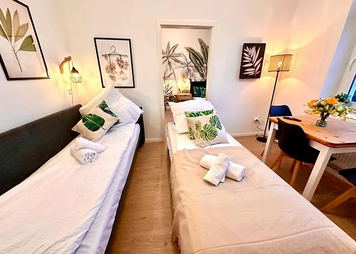 Dschungel Apartment, Netflix, Sonos, Nahe Messe Duesseldorf, Helios Klinik, Innenstadt Krefeld
